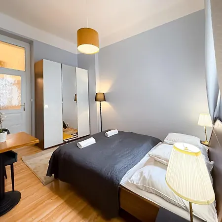 Apartament Florenc 3bdr *